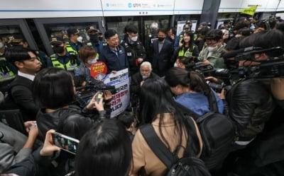 전장연 "서울시 보조금 1원도 안 받아…하태경 고발할 것"