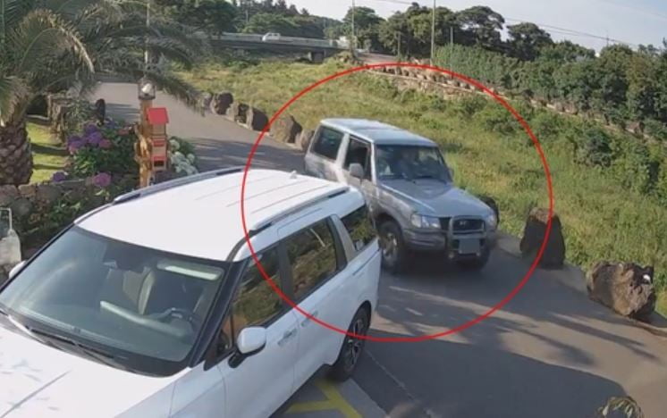 지난 19일 폐쇄회로(CC)TV에 찍힌 피의 차량. /사진=연합뉴스