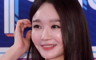 '열정페이' 논란, 강민경…이번 신규 직원 채용 공고선 '파격 복지'