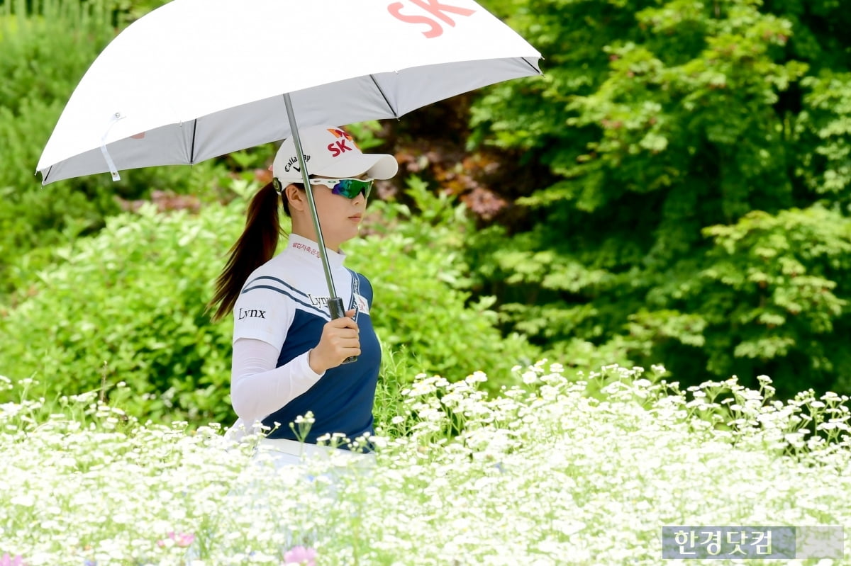 [BC카드·한경 레이디스컵 2023] 최예림, '나들이 가듯 가벼운 발걸음~'