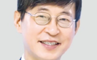 '尹 국정과제' 재외동포청 초대 청장에 이기철 전 대사 임명