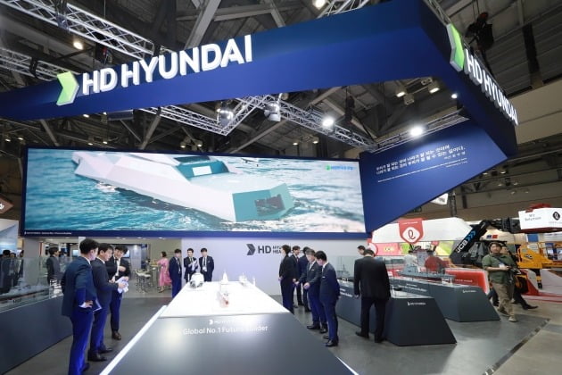 HD현대중공업, 영국 밥콕과 '잠수함 수출' 공동 협력
