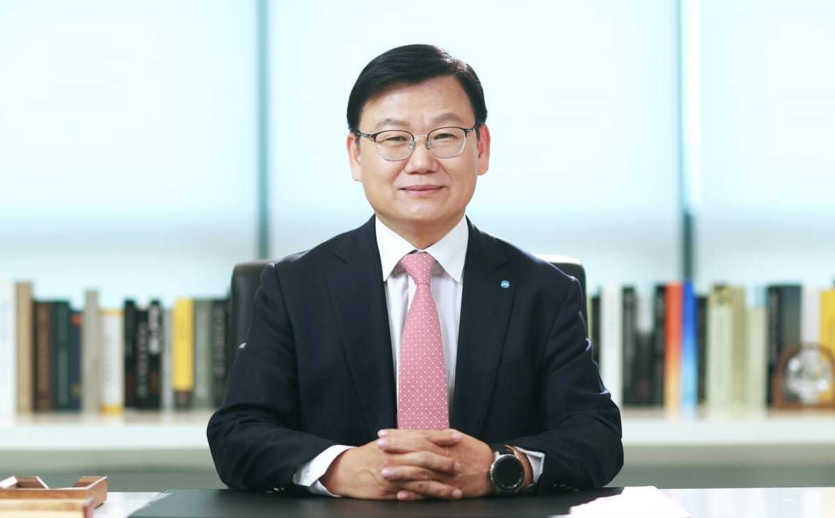 이원덕 우리은행장, 디지털 혁신·글로벌 성장 주도[ 2023 100대 CEO] 