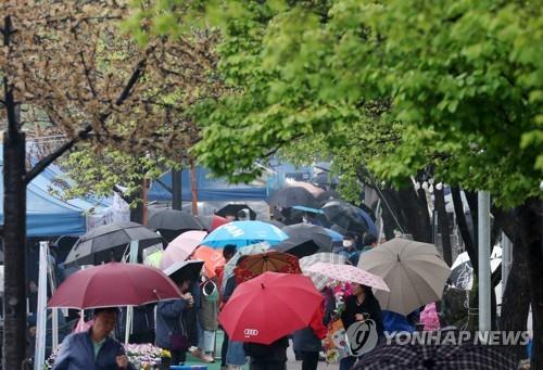 강원 내륙·산지 소나기…낮 최고 28도