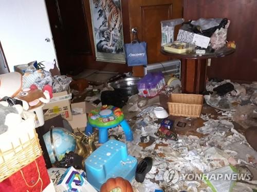 '쓰레기 저장강박 가구' 돕는다…익산시의회, 지원조례 추진