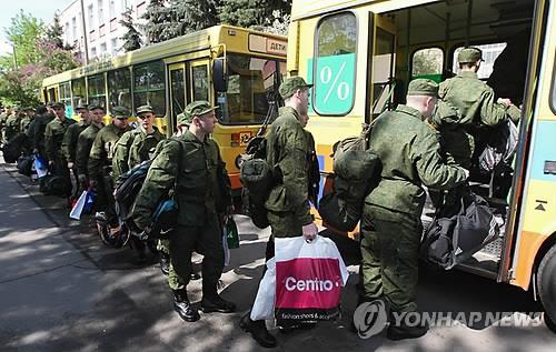 러 하원 국방위, '정규병 징집 연령 30세까지 상향' 개정안 가결