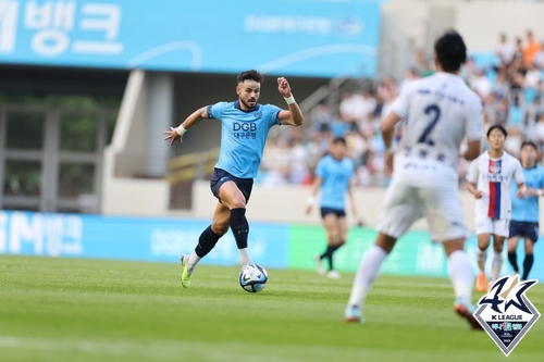 '엄원상 원맨쇼' K리그1 울산, 제주 5-1 대파…주민규도 10호골(종합2보)