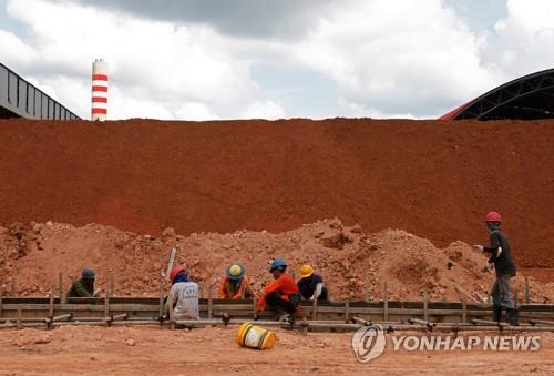 인도네시아 보크사이트 수출 금지 시작…업계는 "대량실업 우려"