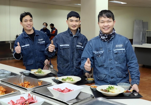 [지방소멸에 맞서다]⑥ "이젠 외국인 노동자 없으면 산업도시 울산 안 돌아가죠"