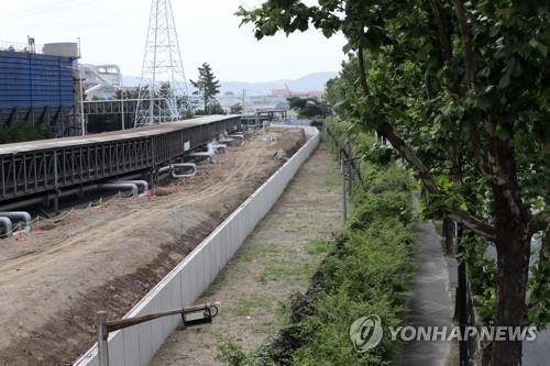 [태풍 힌남노 9개월] ② 침수 사고는 더 없어야…포스코 차수벽 설치에 전력