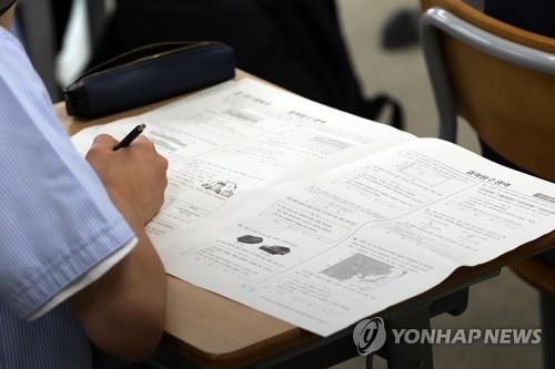 수능 5개월 앞두고 대통령실 '수능 언급'에 교육계 혼란