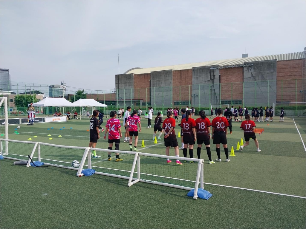 '골때녀들의 축제'…제1회 SA컵 여자축구대회 폐막