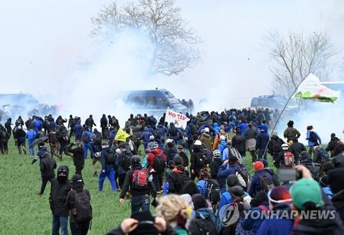 '더는 못 참아'…프랑스, 과격 환경단체에 '비합법화' 철퇴