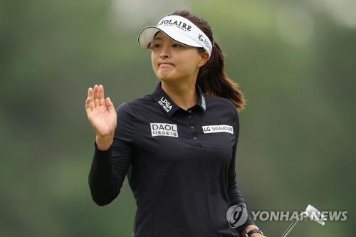 '반등' 고진영, 여자 PGA 챔피언십 2R 4타차 공동 8위