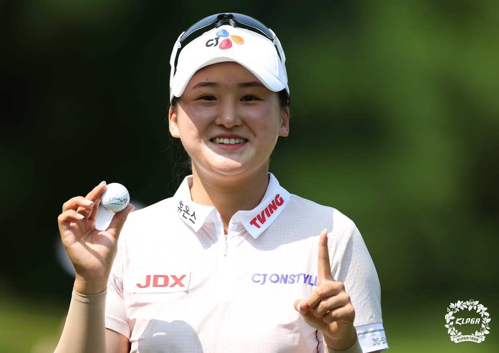 홀인원 리슈잉, KLPGA BC카드·한경레이디스컵 2R 공동 선두