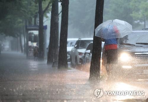 장마 시작…제주산지 모레까지 최대 500㎜ 이상 등 전국에 호우