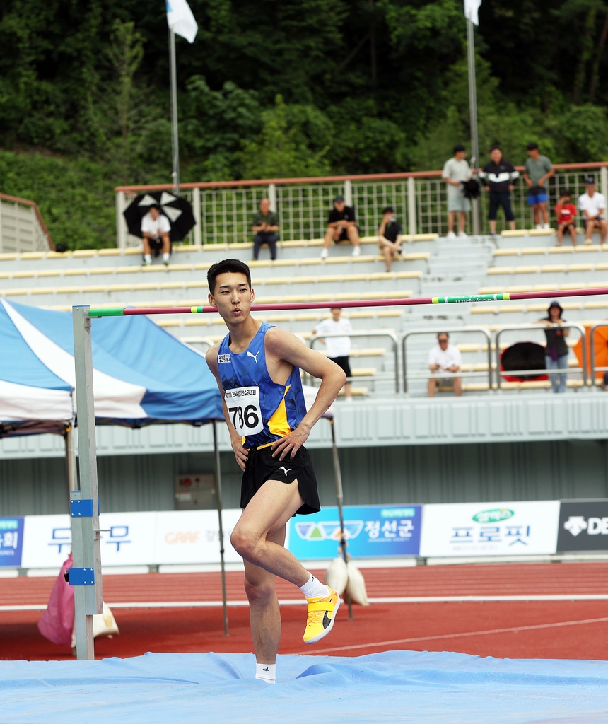 우상혁, 2ｍ33 넘어 기록·랭킹포인트 세계 1위…"2ｍ37 도전"(종합)