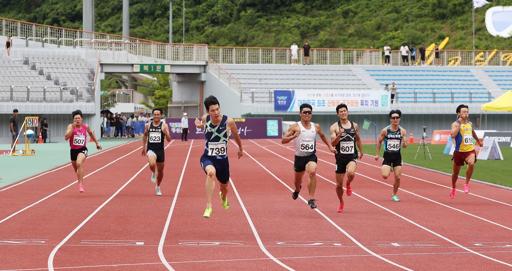 우상혁, 2ｍ33 넘어 기록·랭킹포인트 세계 1위…"2ｍ37 도전"(종합)