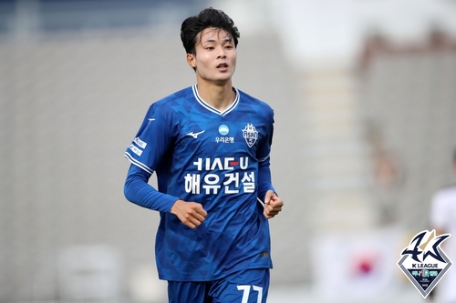 '김정현 멀티골' 안양, 이랜드에 2-1 역전승…선두로 점프(종합)