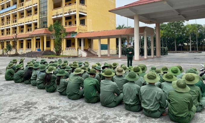 베트남 군사학교 책임자, 여대생 성희롱…정직 조치
