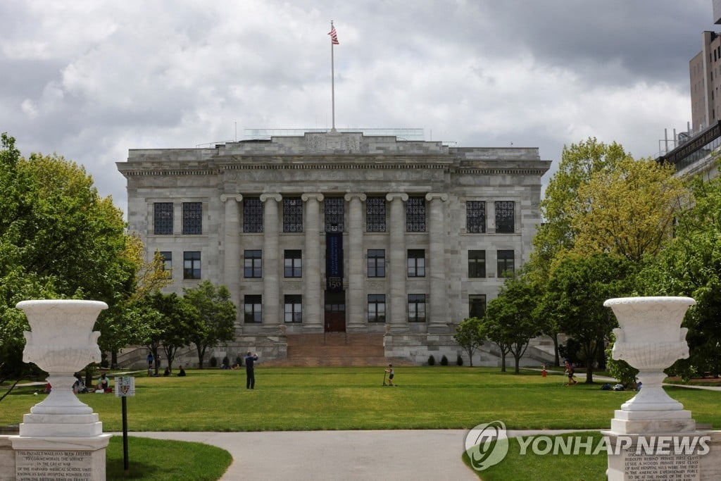 하버드 기증 시신 빼돌려 판 영안실 관리자 '엽기 행각'