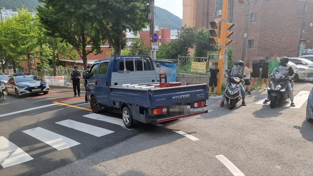 민원 때문에 꺼진 신호등...스쿨존 사고 불렀다