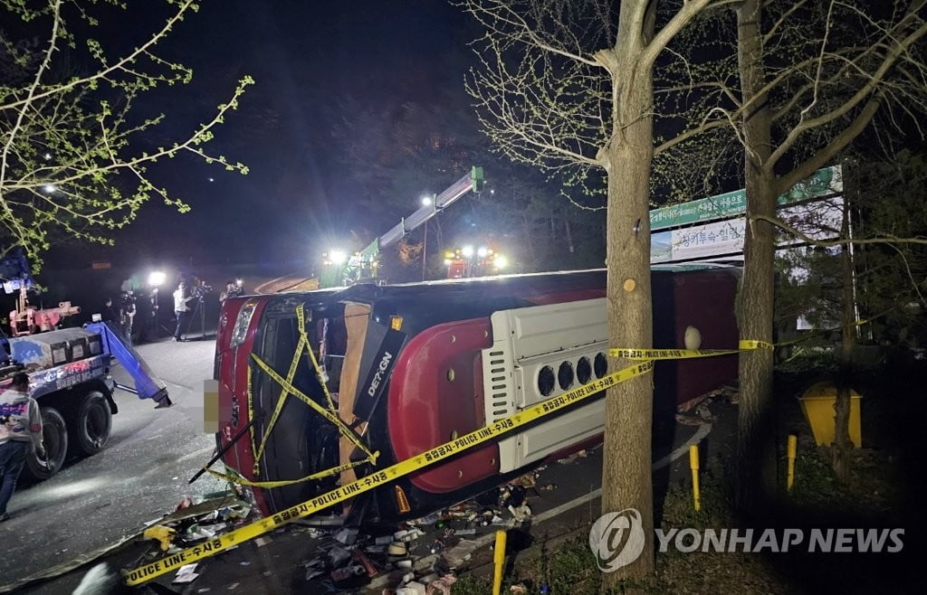 이스라엘 관광객 태운 버스 사고 원인은 '운전 미숙'