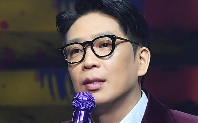 [전문] MC몽 "회사 문제로 힘겨워하는 후배 백현 위로 했을 뿐, 불법 유인 無"