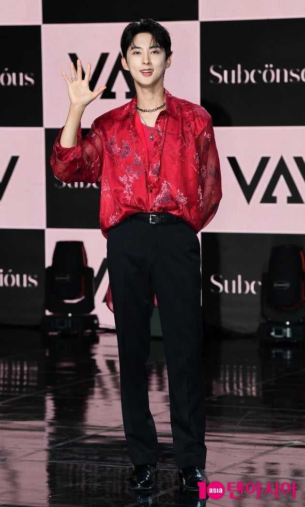 [TEN포토] VAV 에이스 '내가 어른 섹시다'