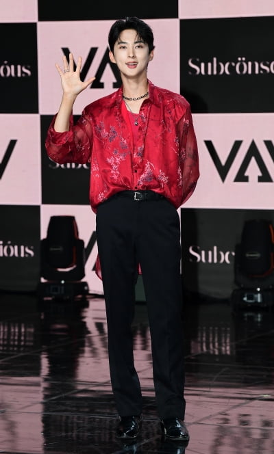 [TEN포토] VAV 에이스 '내가 어른 섹시다'