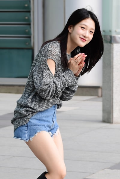 [TEN포토] 프로미스나인 이서연 '러블리 뿜뿜'