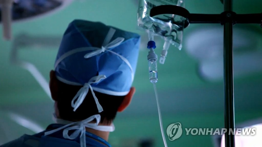 서울대병원 모집 11번만에 외과의사 채워…성형외과는 단번에