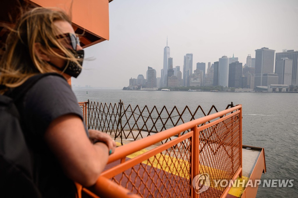 뉴욕 공기가 뉴델리 수준…미국까지 뒤덮은 캐나다 산불 연기(종합)