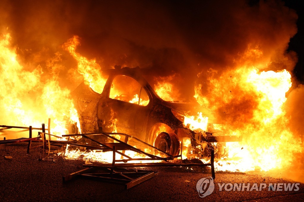 경찰 총에 10대 사망하자 프랑스 분노의 시위…150명 체포(종합)