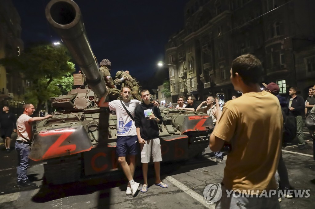 드러난 어두운 속살…"푸틴 진짜 문제는 러 국민의 침묵"