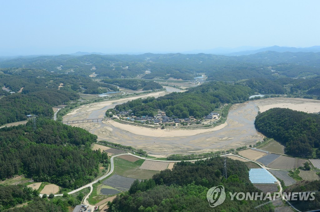 "악어가 나타났다고?"…영주 무섬마을서 목격 신고에 당국 수색