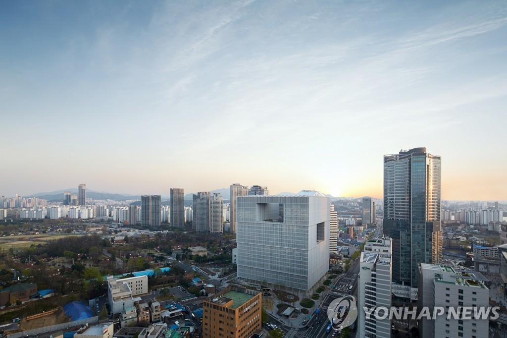 증권가, 아모레퍼시픽 목표가↓…"중국·면세사업 회복 더뎌"