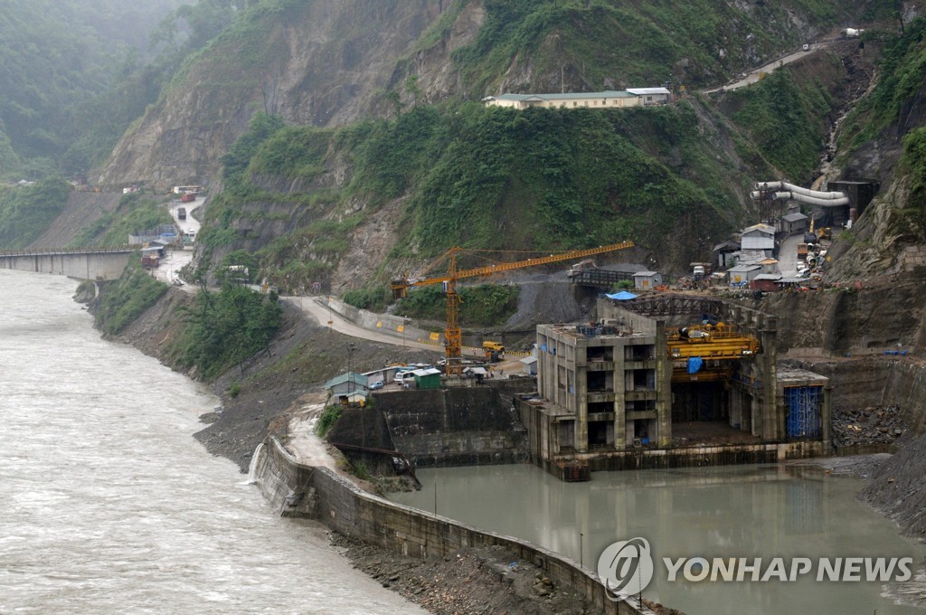 인도, 中국경 인접지역에 2GW 수력발전소 완공…내달 시운전