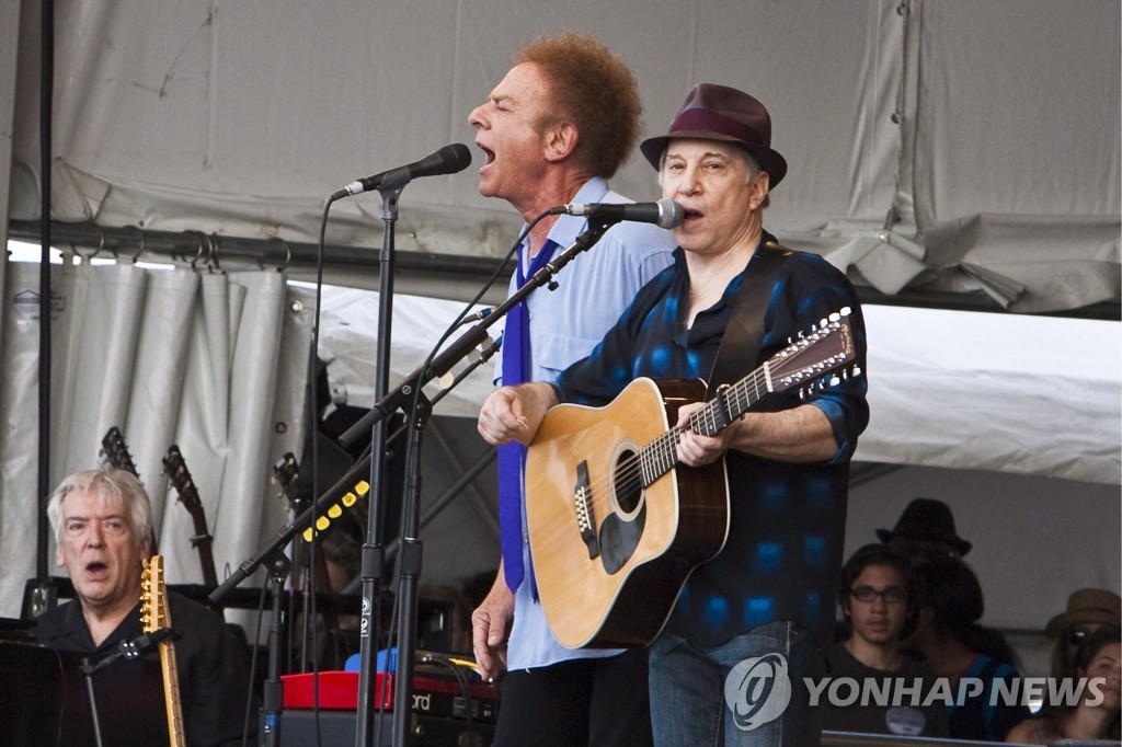 美 '포크의 전설' 폴 사이먼 "왼쪽 귀 청력 상실…작곡은 계속"