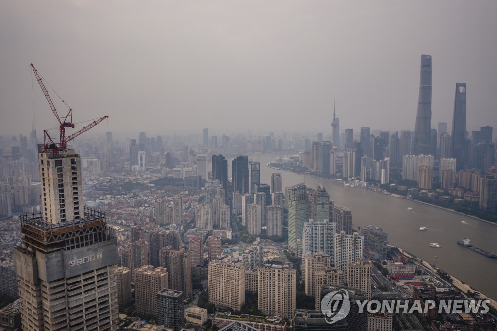 "中, 1조위안 인프라 지출과 다주택 허용으로 경기부양 검토"