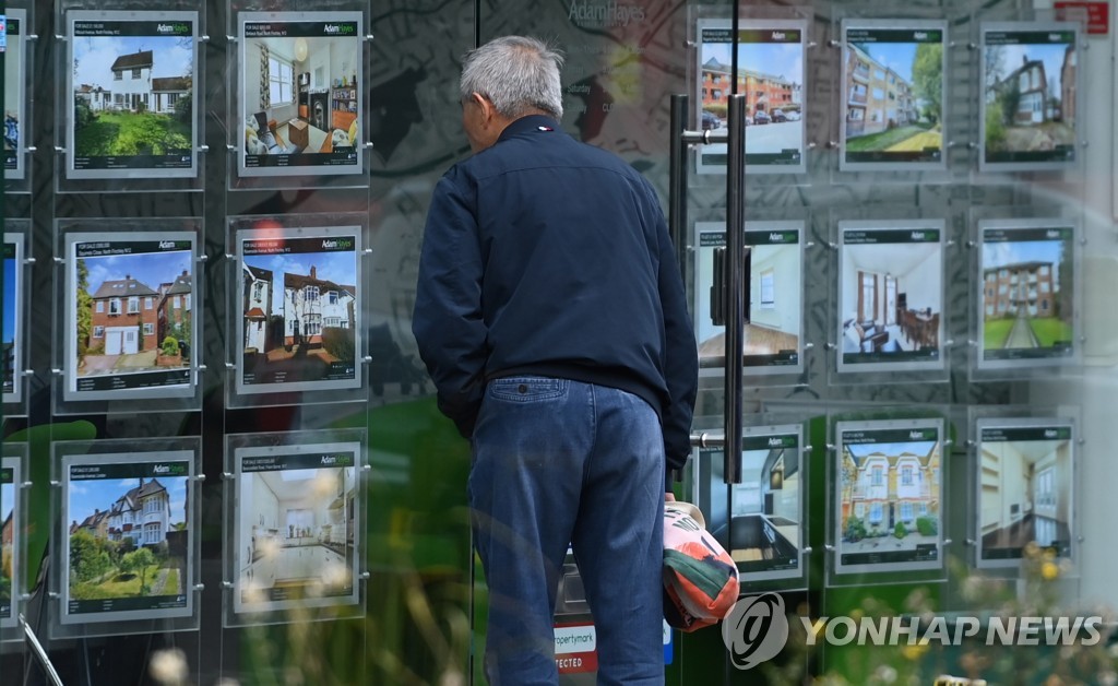 영국 가계 식비·임대료 급등에 압박…주담대 금리는 '시한폭탄'