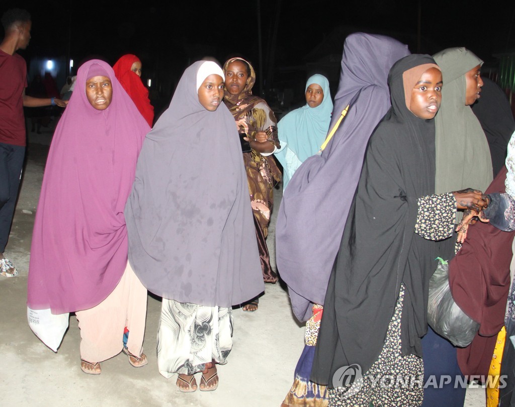 소말리아서 불발탄 터져 어린이 등 27명 사망·53명 부상
