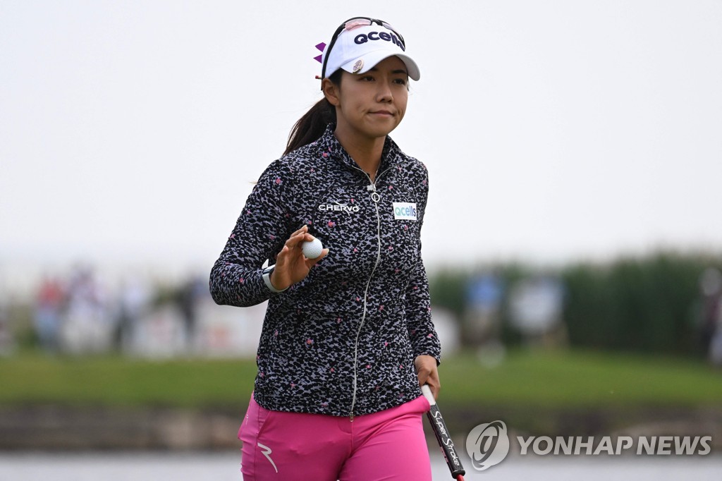 신지은, LPGA 투어 숍라이트 클래식 1R 공동 2위…선두와 1타 차