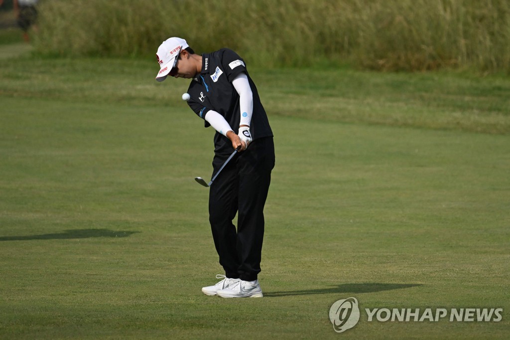 김효주, LPGA 숍라이트 클래식 1타 차 준우승…우승은 부하이