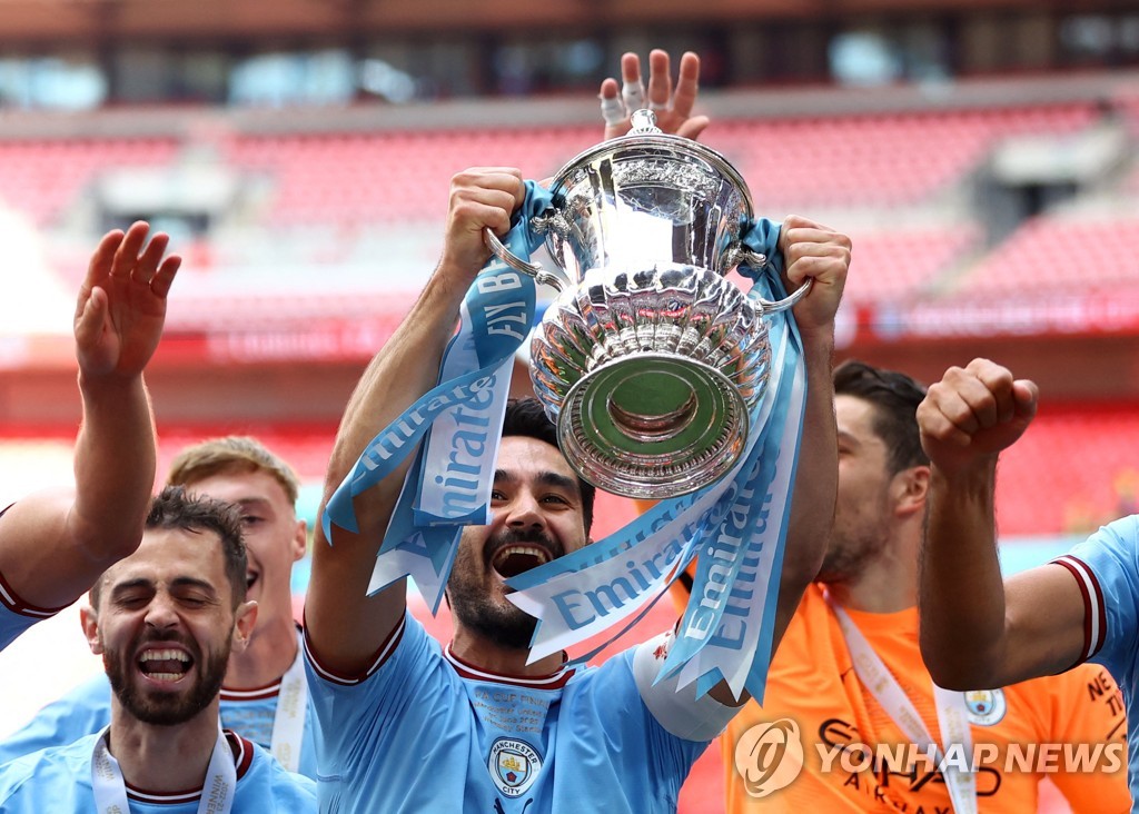 맨시티, 맨유 2-1 꺾고 FA컵 우승…트레블까지 UCL 우승만 남아