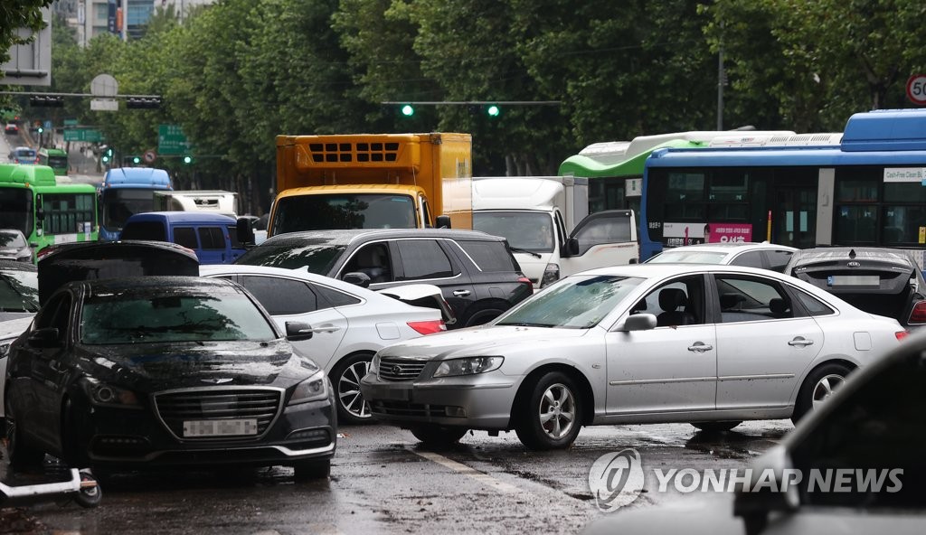 작년 차량 2만2천대 침수됐는데…올해 장마철도 중대 피해 우려