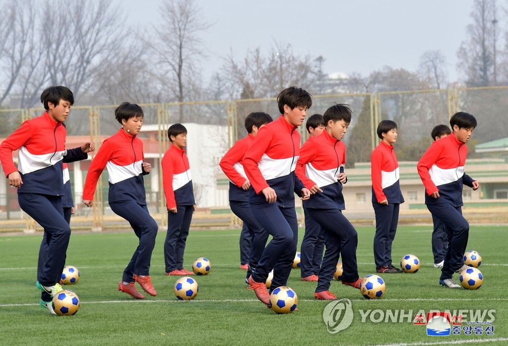 북, 평양국제축구학교 10주년 조명…졸업생 항저우서 활약?