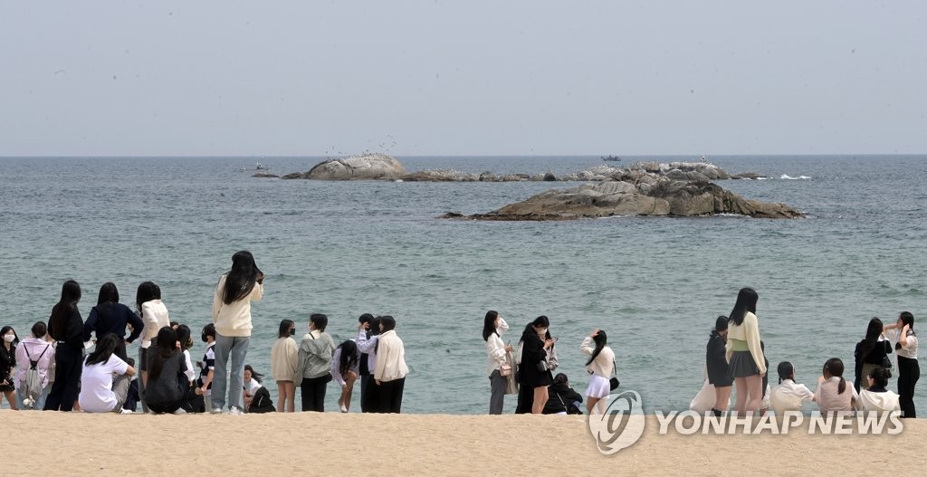 설레는 수련회·수학여행이지만…"코로나19·독감 아직 조심"