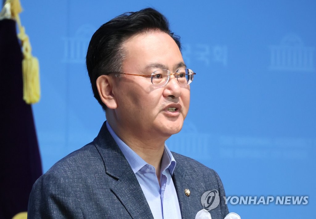 與 "이재명, '천안함 폭침은 北소행' 그 한마디가 그리 어렵나"