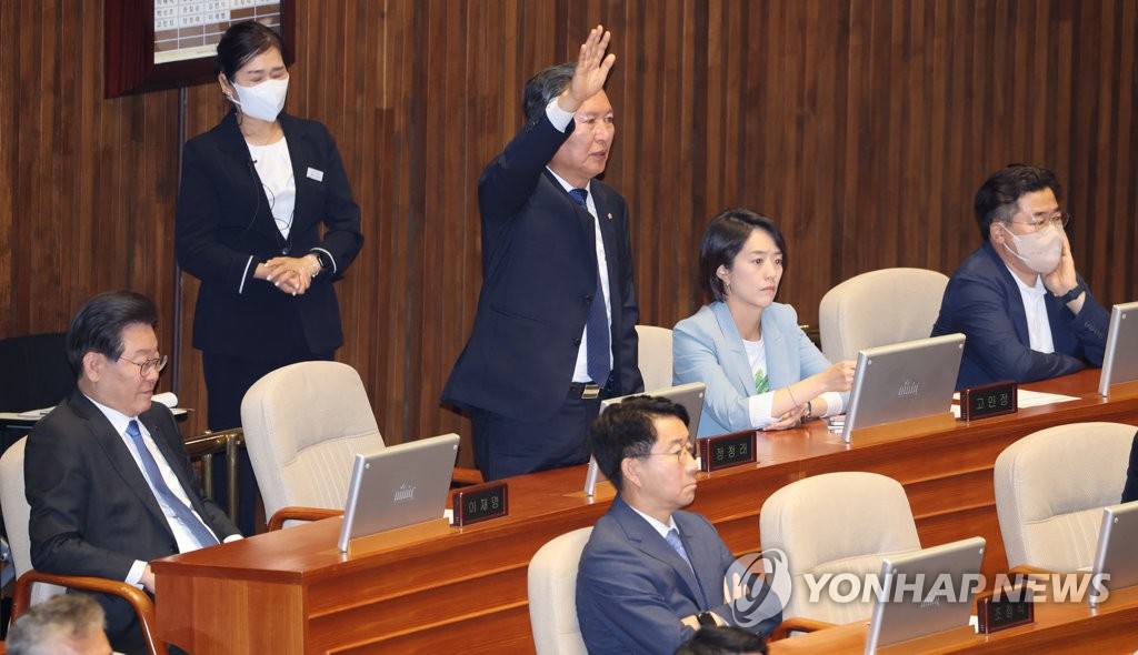 민주, '오염수·노동탄압' 대정부 투쟁 강화…'공수전환' 모색